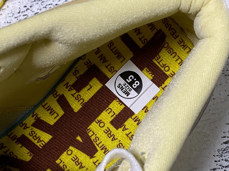 Air Jordan 1 Mid Fearless AJ1